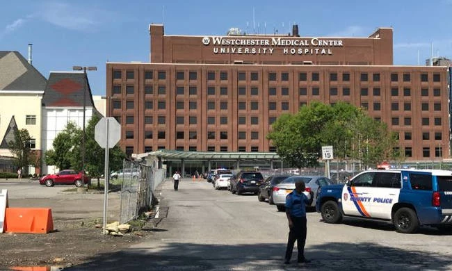 Έκτακτο: Πυροβολισμοί σε νοσοκομείο στη Νέα Υόρκη (βίντεο)